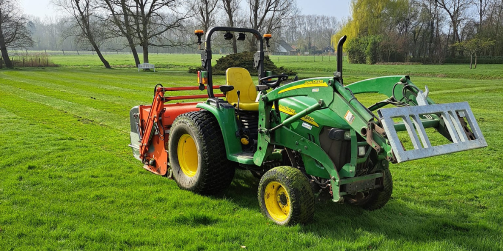 Compact Loonwerk Dekker